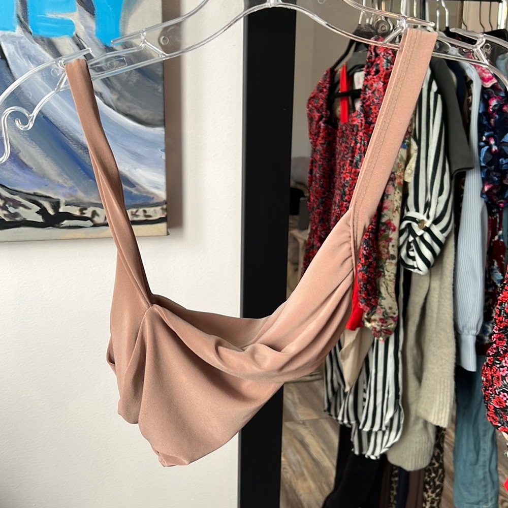 Nude bandeau
